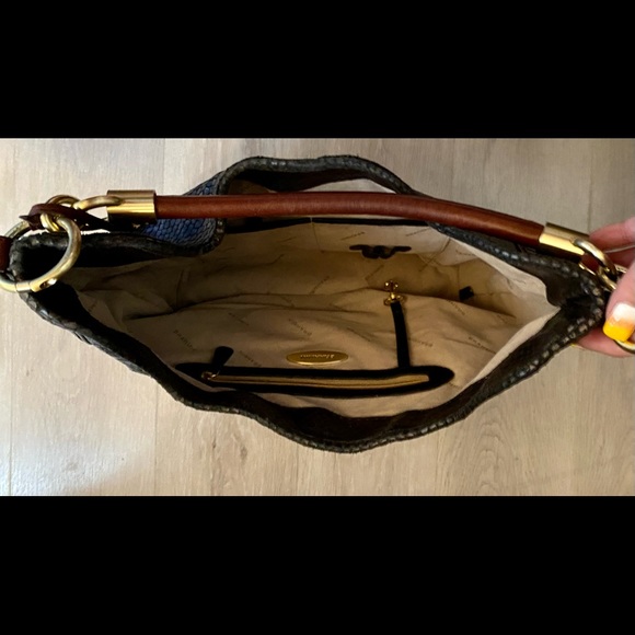 DESIGNED BY BRAHMIN!!!! Awesome Condition Shoulder Purse. 10 1/2 W X 15 L - Picture 3 of 6